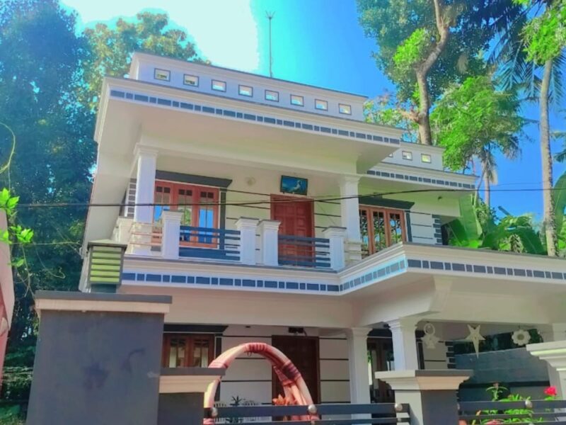 ചങ്ങനാശ്ശേരി നാലുകോടിക്ക് സമീപം 5 സെന്റ് സ്ഥലം 2000 sqft 4 ബെഡ്‌റൂം 4 അറ്റാച്ഡ് വീട്