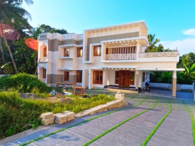 ചങ്ങനാശ്ശേരിയിൽ നിന്നും നാലര കിലോമീറ്റർ മാറി കുന്നുംപുറത്തിന് സമീപമായി 20 സെന്റ് സ്ഥലം 2500 sqft 4 ബെഡ്റൂം 4 അറ്റാച്ചഡ് പുതിയ വീട് വില്പനയ്ക്ക്