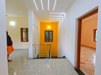 ചങ്ങനാശ്ശേരിയിൽ നിന്നും നാലര കിലോമീറ്റർ മാറി കുന്നുംപുറത്തിന് സമീപമായി 20 സെന്റ് സ്ഥലം 2500 sqft 4 ബെഡ്റൂം 4 അറ്റാച്ചഡ് പുതിയ വീട് വില്പനയ്ക്ക്