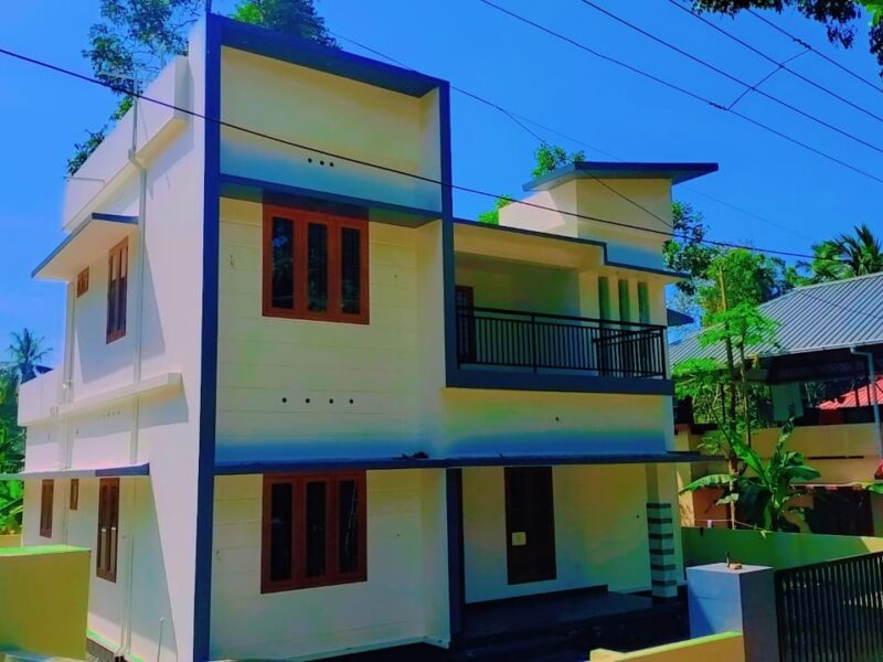 തൃക്കൊടിത്താനം മുണ്ടുപ്പാലം പള്ളിക്ക് സമീപം 6 സെന്റ് 3 ബെഡ്‌റൂം 3 അറ്റാച്ഡ് വീട് വിൽപ്പനയ്ക്ക്