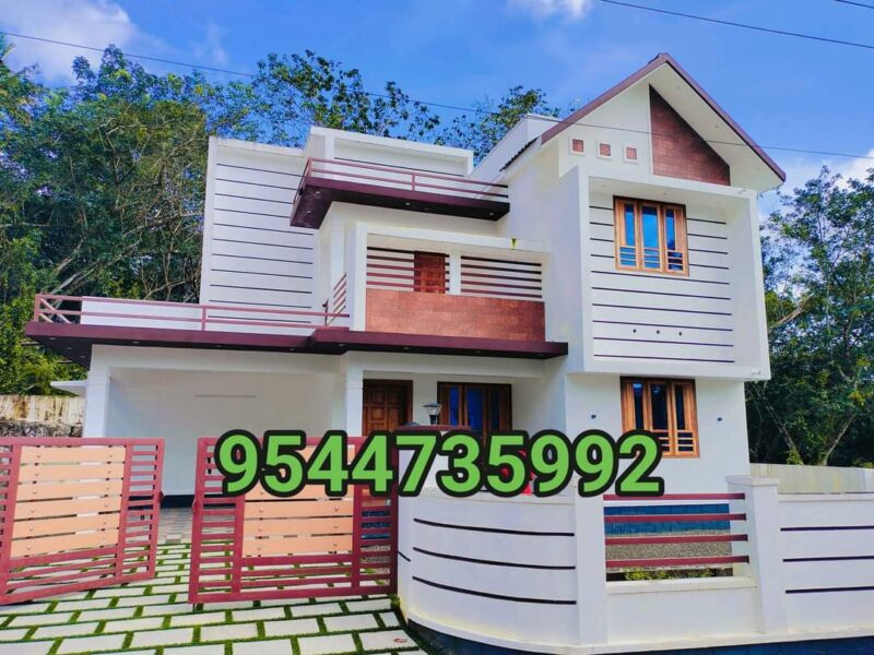 തോട്ടക്കാട് രാജമറ്റം പള്ളിക്ക് സമീപം 8 സെന്റ് സ്ഥലം 2000 sqft 4 ബെഡ്‌റൂം  വീട് വിൽപ്പനയ്ക്ക്