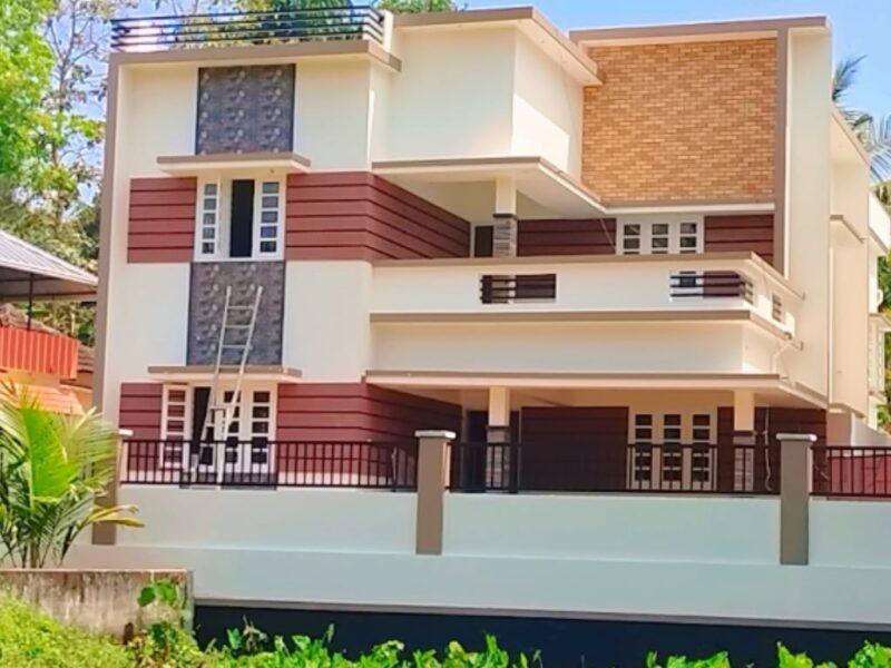 ചങ്ങനാശ്ശേരി തെങ്ങണാ 6.5 സെന്റ് സ്ഥലം 4 ബെഡ്‌റൂം 4 അറ്റാച്ഡ് 2600 sqft